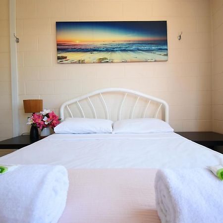 Caloundra Backpackers Albergue Exterior foto